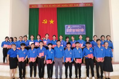 Lễ kết nạp Đoàn viên năm học 2019-2020